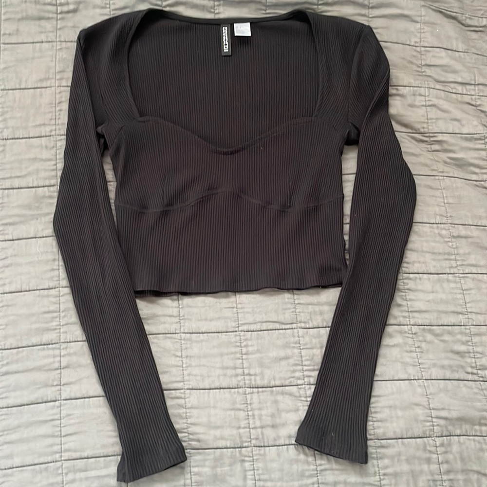 H&M Ribbed Sweatheart Neckline Long-Sleeve Crop
